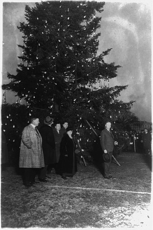 1923 - Original Lighting