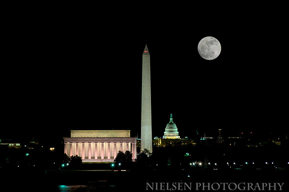 Moonrise over National Mall